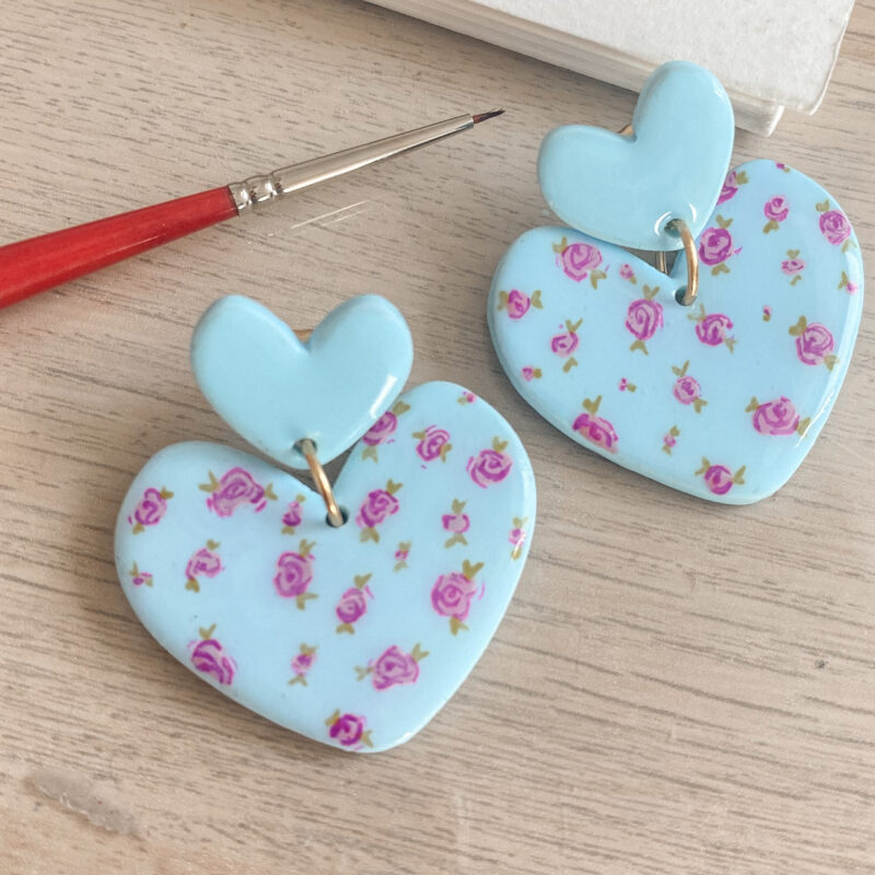 BOUCLES D'OREILLES - Ma Déclaration - Fleurs anglaises (fond bleu)